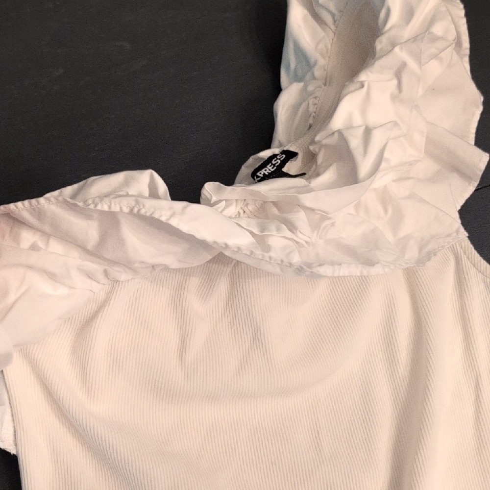 Express White Ruffled Bodysuit - Picture 3 of 7